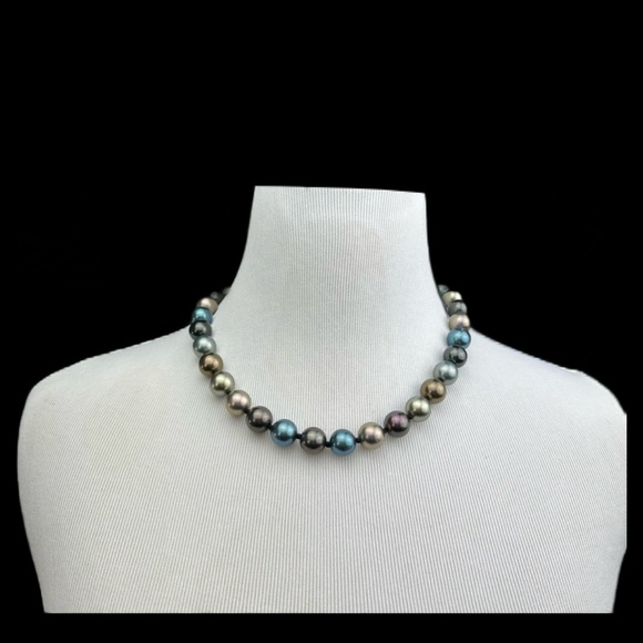 Multicolor Synthetic Knotted Pearls - Picture 2 of 9